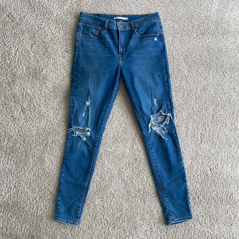 Levi Women’s 720 Distressed High Rise Super Skinny Jean